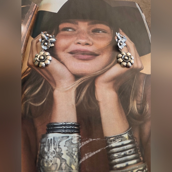 Taxco Jewelry - 🆕Taxco Silver Floral Earrings Fabulous Quality